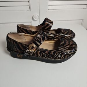 Alegria Paloma Women’s Sz 9 M Mary Jane Shoes Leather Tiger Print Medical Health